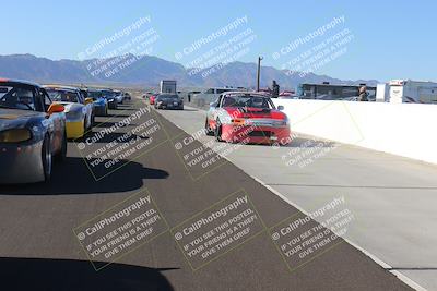 media/Nov-19-2022-Speed Ventures (Sat) [[eb5c8f9508]]/Around the Pits/Pre Grid Race Group/